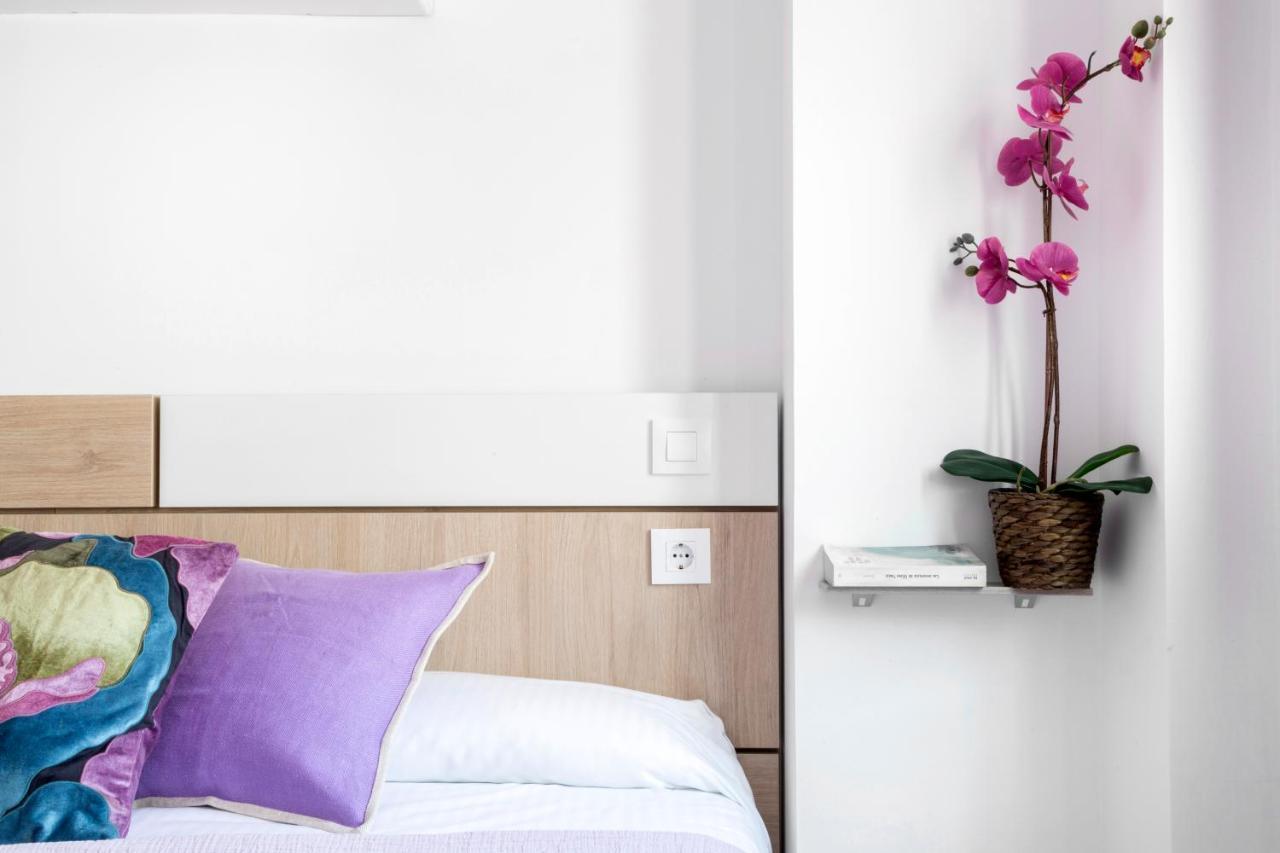 Apartamentos Ejemplares Alcalá de Henares Dış mekan fotoğraf